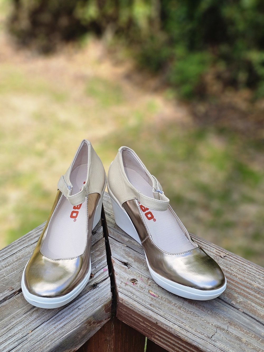 Tsubo Mary Jane Wedge